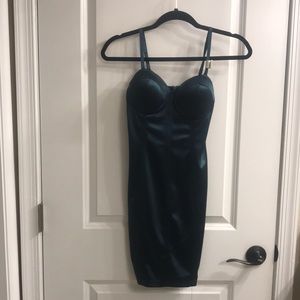 Deep emerald green sexy fitted mini dress